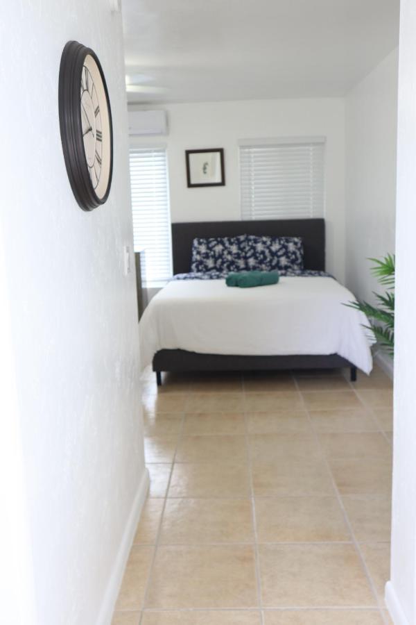 Singer Island Inn/ Deluxe Studio West Palm Beach Exterior photo