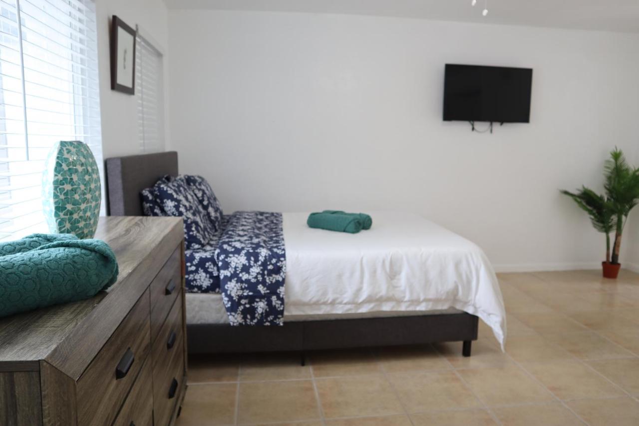 Singer Island Inn/ Deluxe Studio West Palm Beach Exterior photo